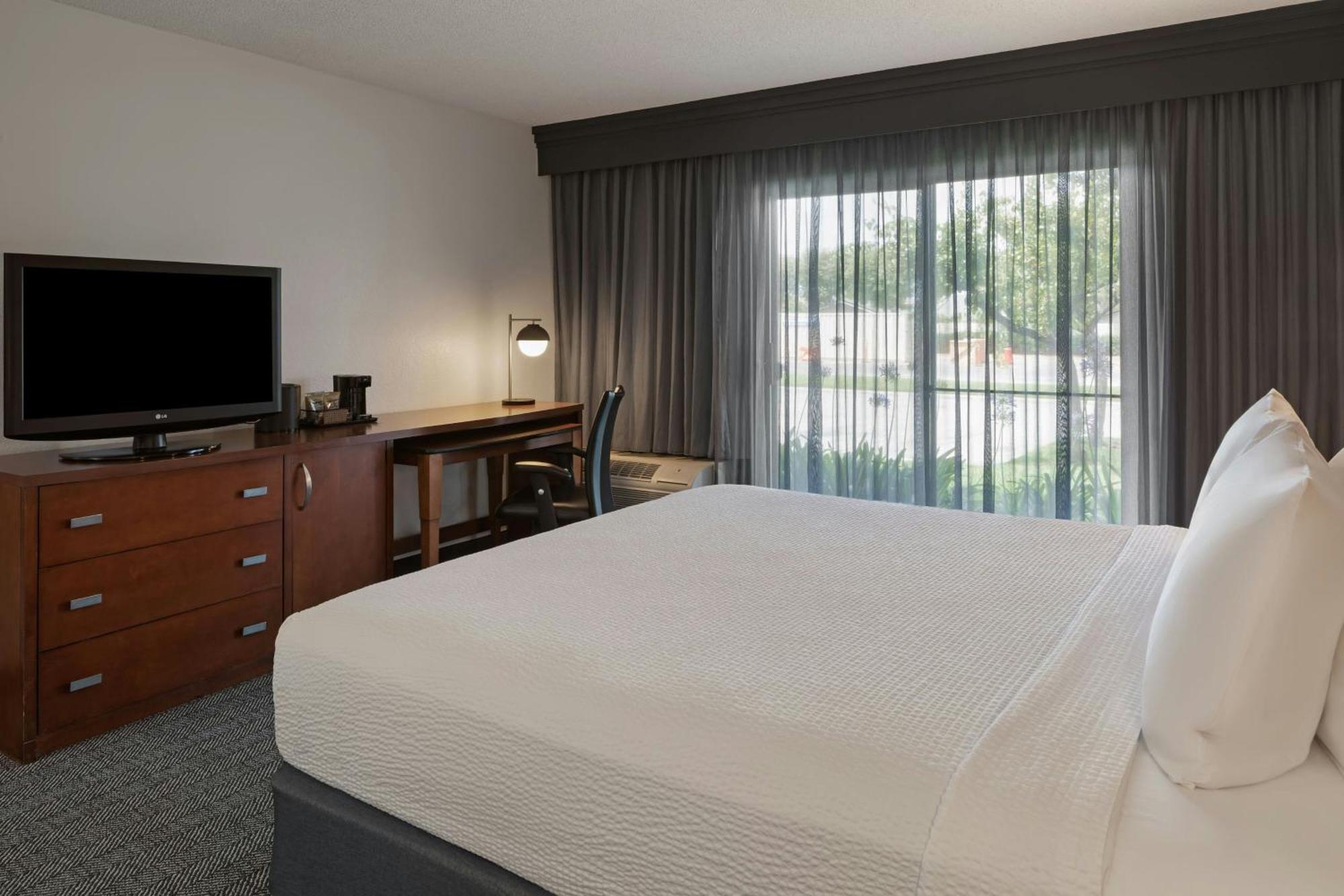 Courtyard Anaheim Buena Park Hotel Eksteriør billede